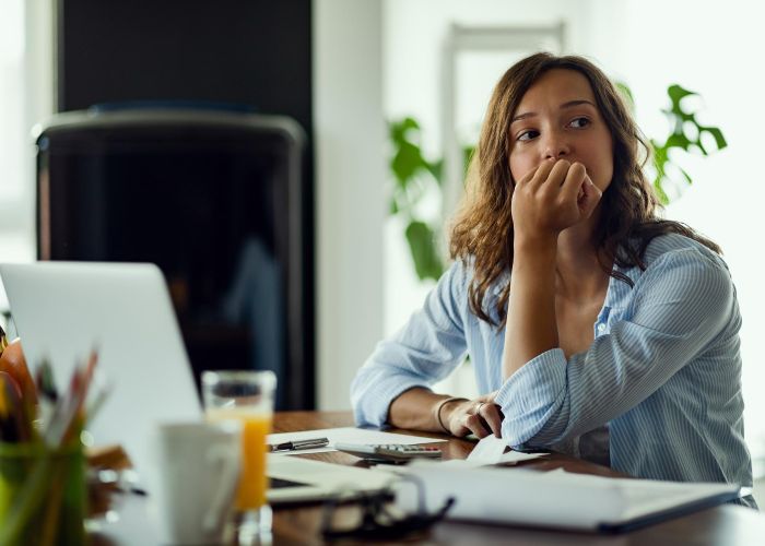 Como Vencer o Desânimo no Emprego com a Fé em Deus